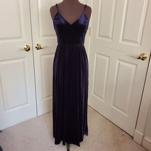 Lulus Navy Blue Velvet Maxi Dress V-Neck Cross Back Slit Womens Size M Prom NWOT